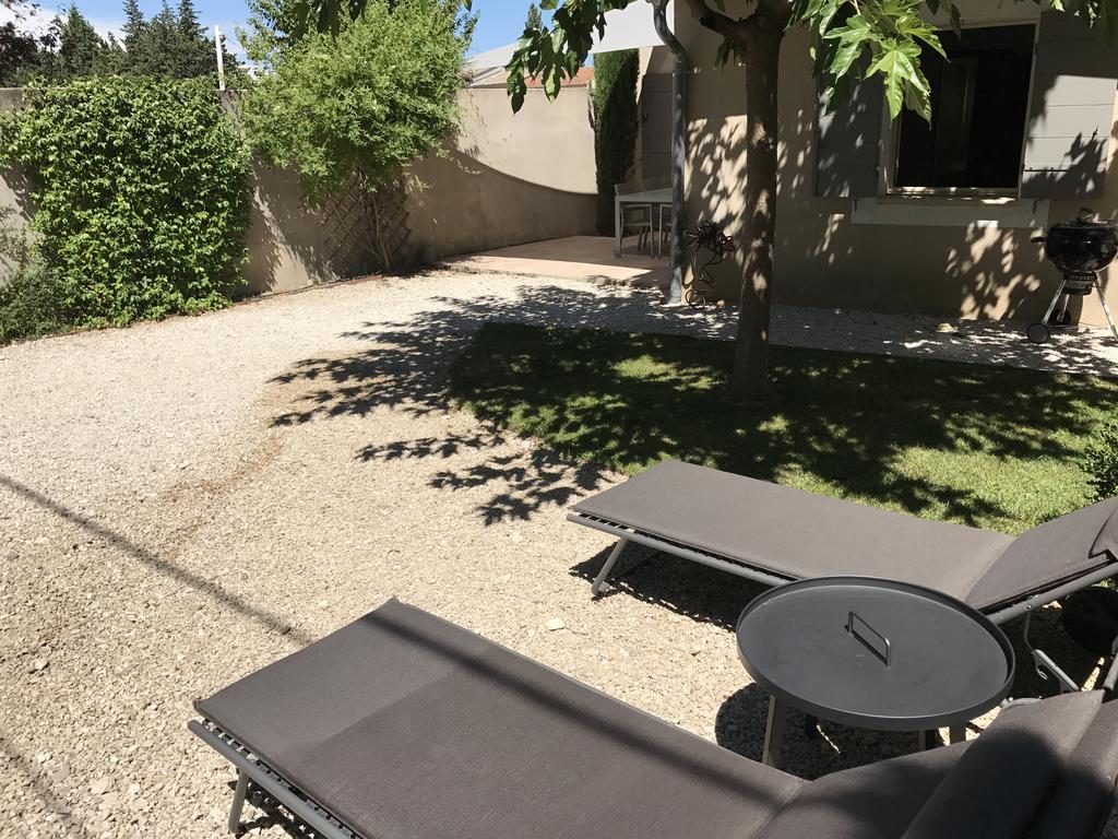 Mas Des Limites Bed & Breakfast Rognonas Luaran gambar