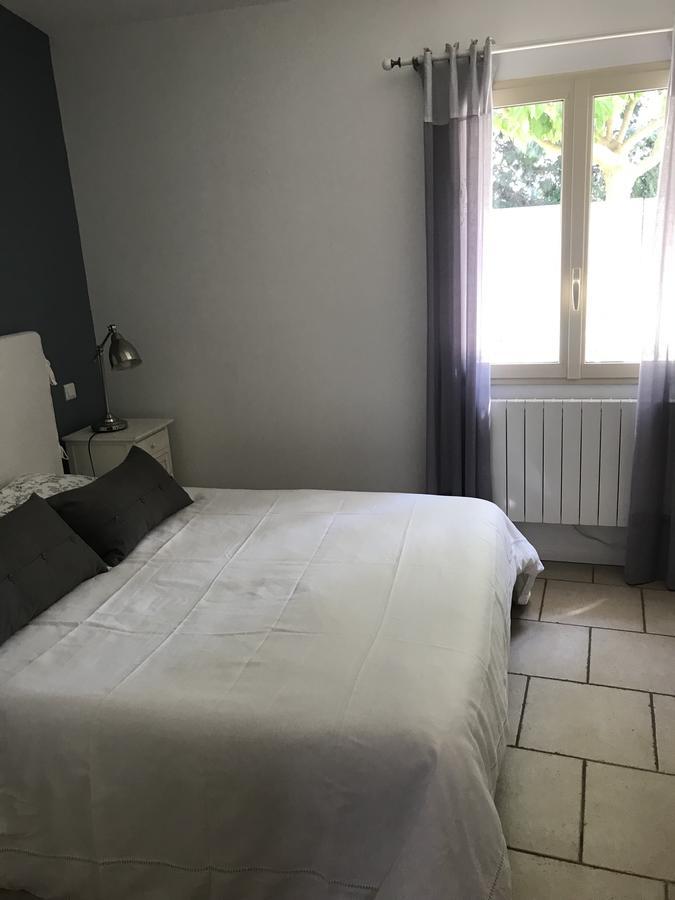 Mas Des Limites Bed & Breakfast Rognonas Luaran gambar