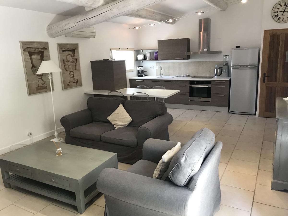Mas Des Limites Bed & Breakfast Rognonas Luaran gambar
