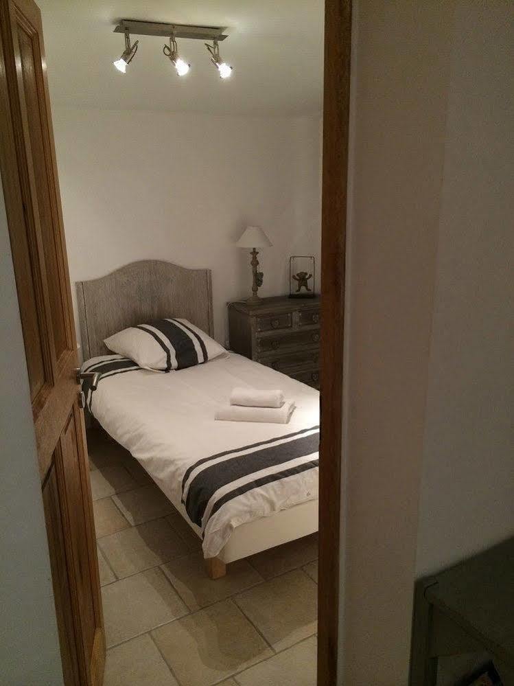 Mas Des Limites Bed & Breakfast Rognonas Luaran gambar